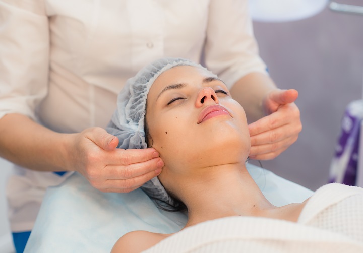Masaje Muscular facial la Cabina de Verónica